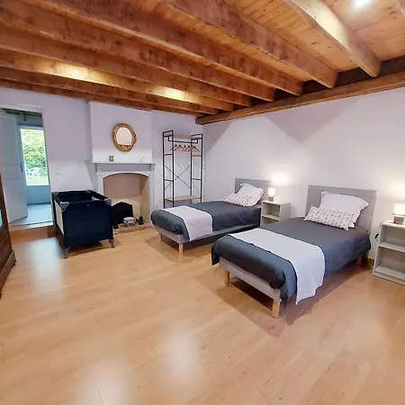 Les Deux Puits, Jusqu'a 11 Personnes