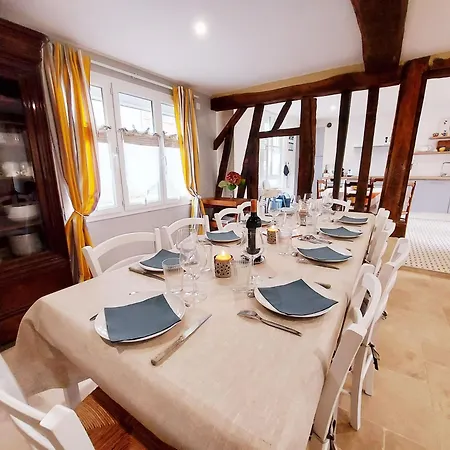 Les Deux Puits, Jusqu'a 11 Personnes Feriehus Cuille