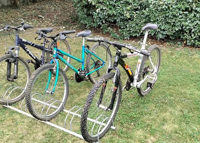 Semesterbostad Les Deux Puits, Jusqu'a 11 Personnes Cuille